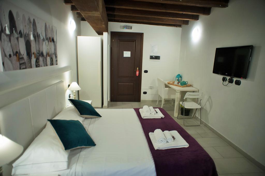 Flowers Apartments Rzym Zewnętrze zdjęcie