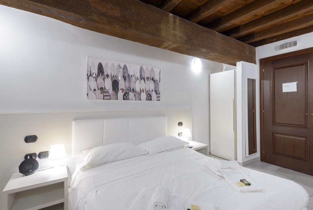 Flowers Apartments Rzym Pokój zdjęcie